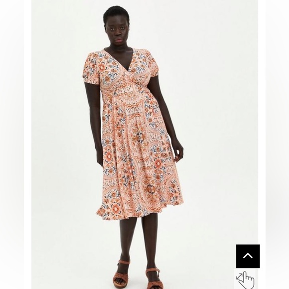 Torrid Woman Sz 3 PEACH MEDALLION STUDIO KNIT PUFF SLEEVE SKATER MIDI DRESS - Picture 8 of 8